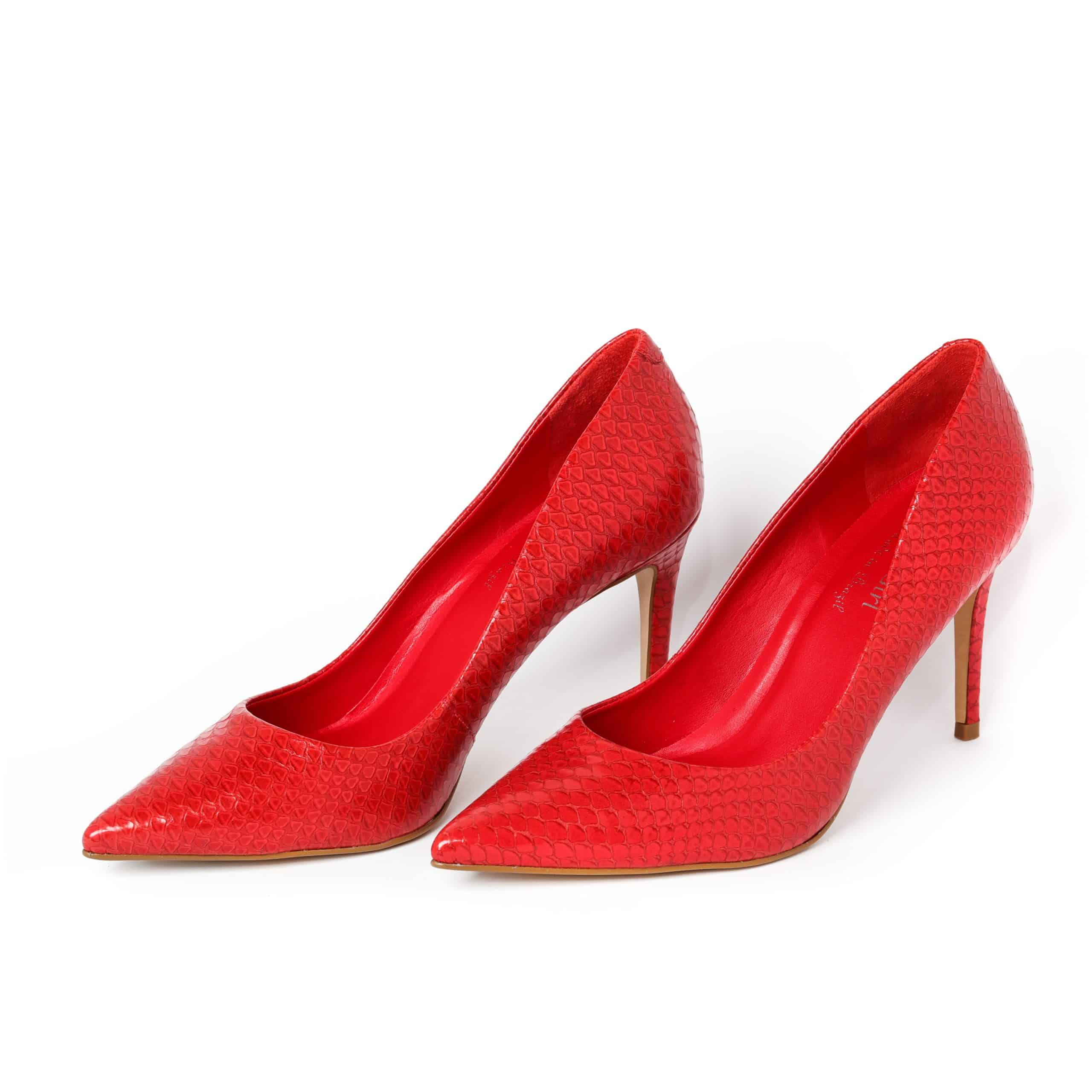Sara skin Red - Image 5